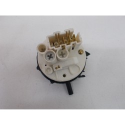 Pressostato per lavatrice Candy cod 41026305 / 7650093  usato