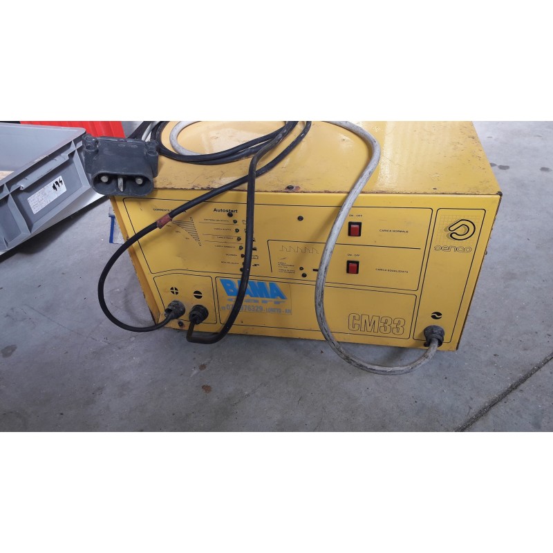 caricabatteria di marca SENCO 24v 60A x muletti