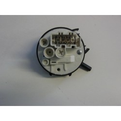 PRESSOSTATO COD.124535581 CODICE ALTERNATIVO 765319 PER ZOPPAS PERFECTA MOD P8  usato