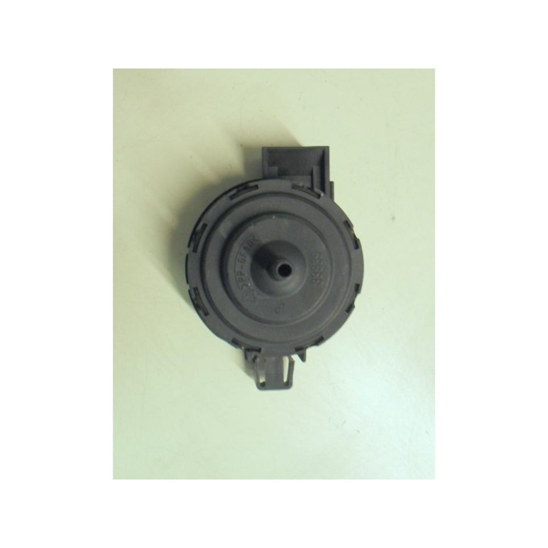 PRESSOSTATO COD. 132090302 CODICE ALTERNATIVO 764007 PER LAVATRICE ZOPPAS PLA1400EMD  USATO