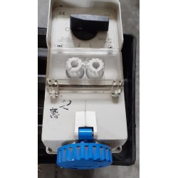 ILME 1663 IB5 - Presa con interruttore di Blocco da Parete 2P+T 16A-6H  200/250  IP55   USATO