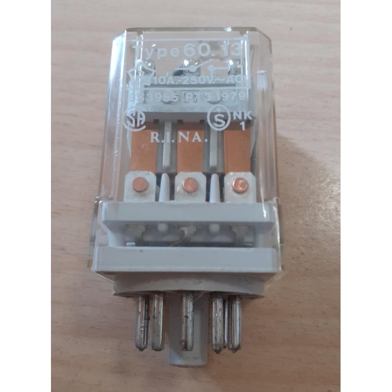 RELE' FINDER TYPE 60.13 10A 250V AC1 BS3955  PT3 1979 12V AC    NUOVO