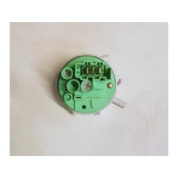 PRESSOSTATO PER LAVATRICE REX RLG75CXV, REX RLE370V COD. 124535513 CODOCE ALTERNATIVO: 765302   USATO