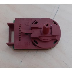 Interruttore per lavatrice Bauknecht  WAS 4151 cod.  461971013541/ 04-0084-0006  usato