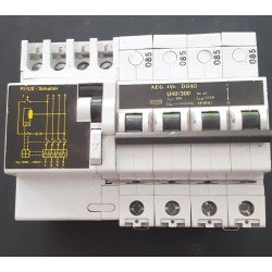 Interruttore Magnetotermico AEG Elfa  D840  U40/300  USATO