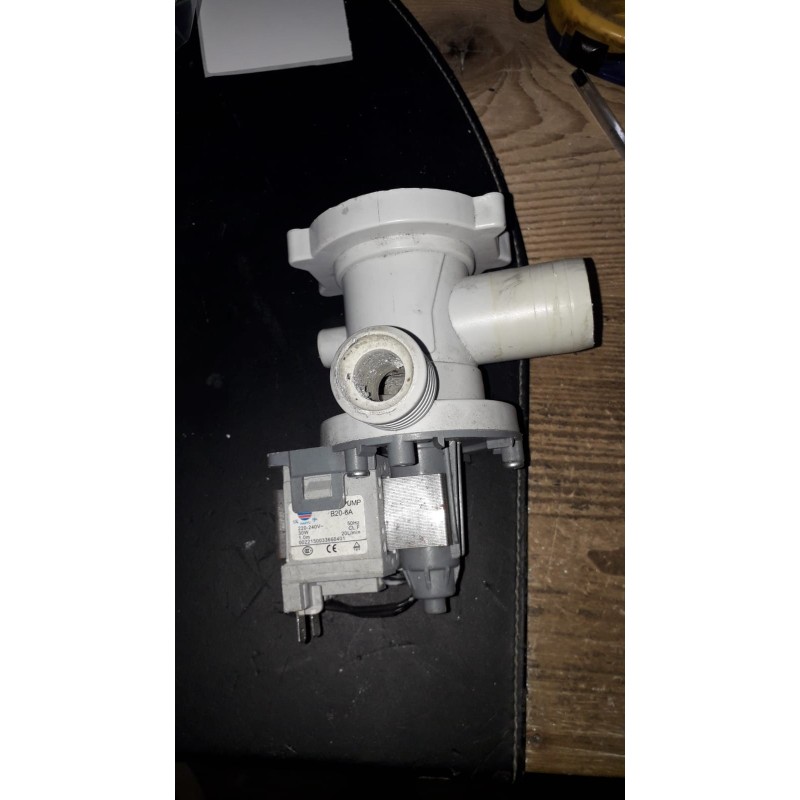 POMPA CODICE 0022150033660401 PER LAVATRICE HAIER HNS1000B USATO