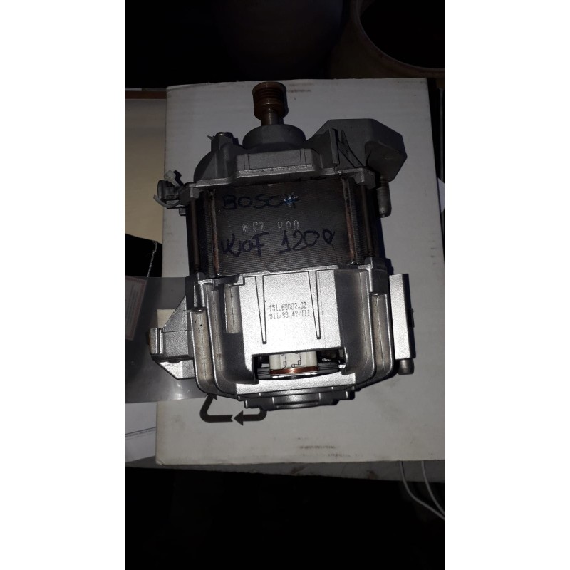 MOTORE PER LAVATRICE BOSCH WOF 1200  COD.1516000202 USATO