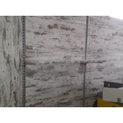 scaffalatura a parete per negozio usata