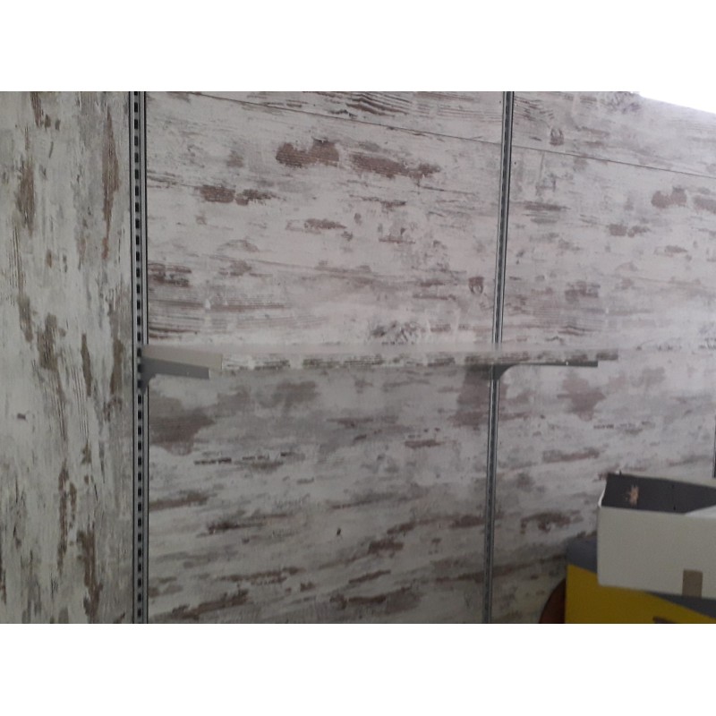 scaffalatura a parete per negozio usata