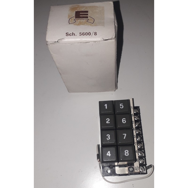 Urmet 5600/8 8 Pulsanti Per Citofono Serie 930