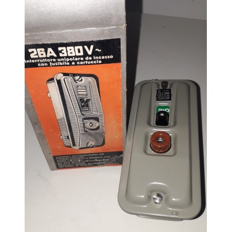 bTicino 611 interruttore unipolare da incasso con fusibile a cartuccia  26A 380V