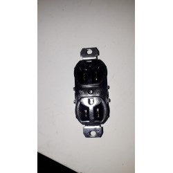 PRESA RONG FENG 15A 125V TYPO B