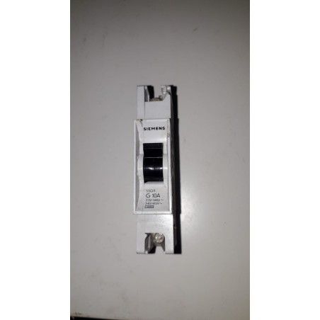 Interruttore automatico Siemens 5SQ11 G10A per 220/380 V USATO