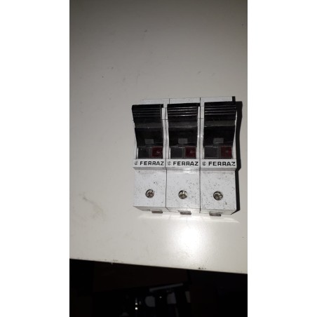 FERRAZ PST14 J81 221 PORTAFUSIBILI 50A 500V 3 POLI USATO