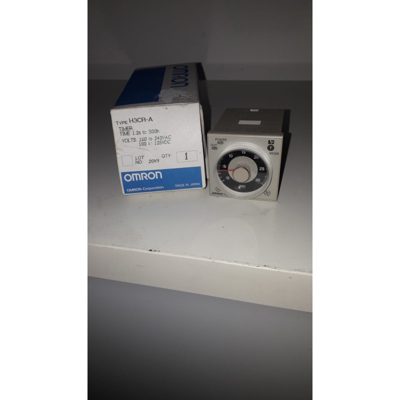 Omron H3CR-A Timer 1.2s A 300h 100-240VAC/100-125 Vdc