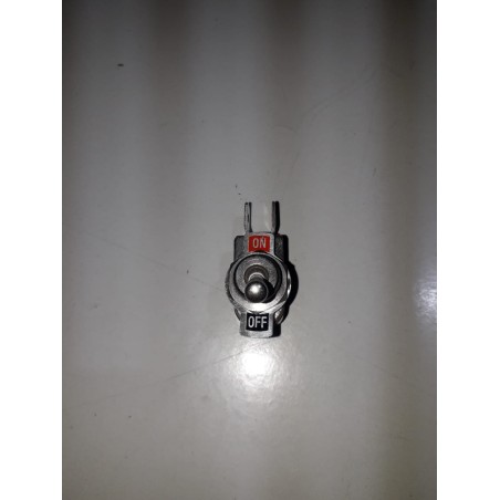 Interruttore Melchioni a leva unipolare ON-OFF 6A125 - 3A220v foro 11 mm