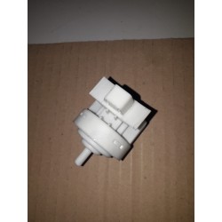 pressostato cod.160026921per lavatrice indesit bwe 81284x wwgg usato