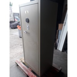 armadio blindato cassaforte con chiave e combinazione usato