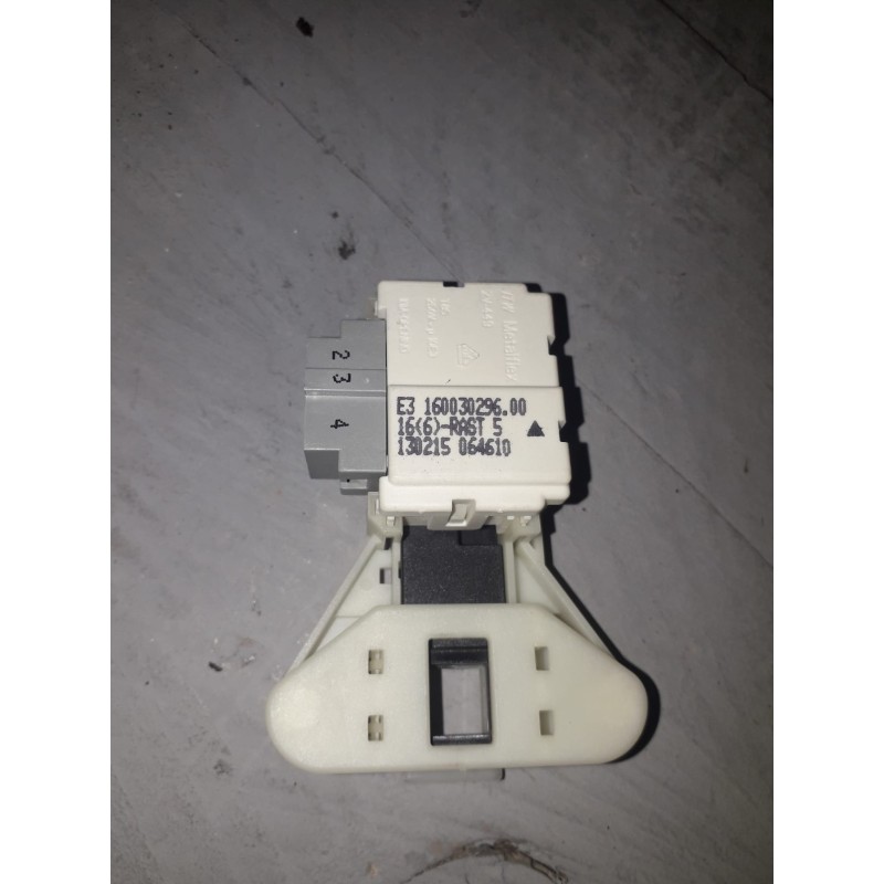bloccaporta cod.160030296.00 per lavatrice hotpoint ariston fml 703eu usato