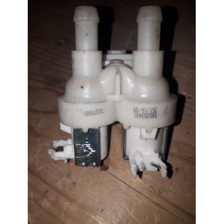 elettrovalvola cod 808283401 per lavatrice electrolux EWS1266FDW usato