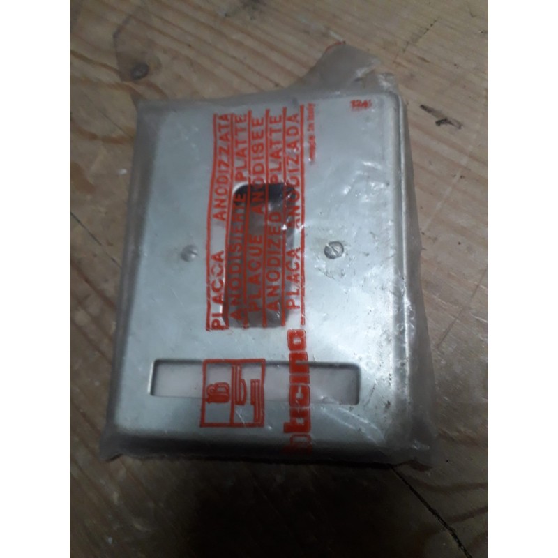 PLACCA BTICINO PIUMA 1P 1 POSTO MOSTRINA PLACCHETTA ALLUMINIO