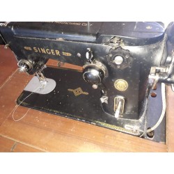 Macchina per cucire Singer 306M a pedale usato