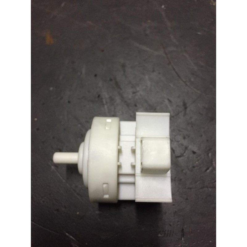 PRESSOSTATO 41042893 PER LAVATRICE HOOVER DWOASS 59AHC3 USATO