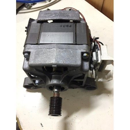 MOTORE 132303613 PER LAVATRICE ZOPPAS PT 510 USATO