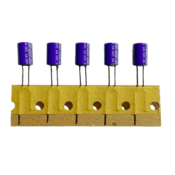 5 PEZZI - CONDENSATORE ELETTROLITICO IN ALLUMINIO 47uF 6,3V 105°C 3A