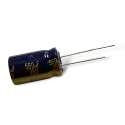 10 PEZZI - Condensatore Elettrolitico all'alluminio 560230µF 35V 105°C