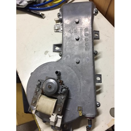 GRUPPO VENTOLA RISCALDATORE 1400017050 PER LAVASCIUGA INDESIT IWDC7125 USATO