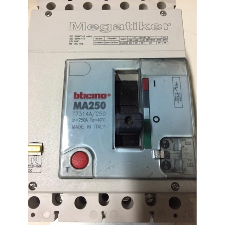 Interruttore magnetotermico bticino megatiker T7314A/250  usato