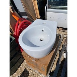 Bidet in ceramica monoforo sospeso ESEDRA