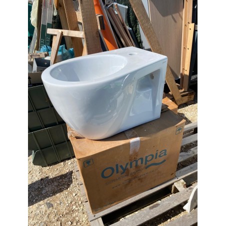 Bidet in ceramica monoforo sospeso ESEDRA