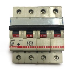BTicino F84/20 C20 a 4 poli Interruttore Automatico Magnetotermico
