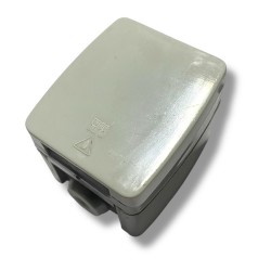 PRESA SAREL tre poli di fase 15A 250V