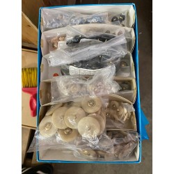 BOTTONI IN METTALO, LEGNO, PLASTICA 60 PEZZI A SCELTA COLORI MISTI E VARIE MISURE