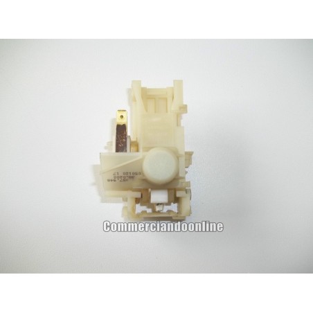 BLOCCAPORTA COD. 050120 17 LAVASTOVIGLIE BOSCH FD 8S02  SGSS7M18II/17 usato
