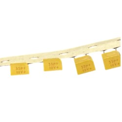 Lotto 10pz. Condensatori al Tantalio 33uF 10V - Marconi SBI