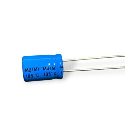 Lotto 10x Condensatori Elettrolitici 100uF 35V 105°C Radiali