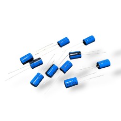 Lotto 10x Condensatori Elettrolitici 100uF 35V 105°C Radiali