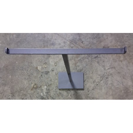 Espositore metallico a "T" con base quadrata autoportante  45 x 32 cm. usato