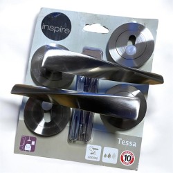 Coppia Maniglie per Porta Interna Inspire Modello Tessa – Finitura Acciaio Satinato