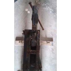 Cavalletto morsa per tubi a cerniera  USATO