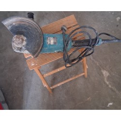 smerigliatrice angolare professionale Makita GA9020  usata