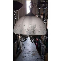 Lampadario a sospensione  (indicativamente tra gli anni '50 e '70).  usato