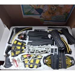 Gioco di piste elettriche per macchinine (slot car) in scala 1:43   usato