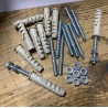 Lotto da 30 Pezzi Tasselli in Nylon Ø 10 mm con Barra Filettata M6 (6 cm) e Dadi Akifix - Cod. NF18001