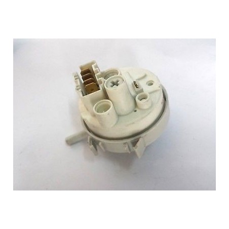 PRESSOSTATO  COD. 160015912.01  PER LAVATRICE ARISTON  LE 869 X IT usato