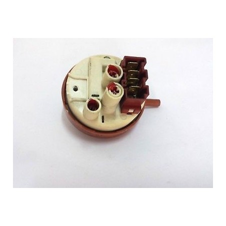 PRESSOSTATO  COD.160019326.01   PER LAVATRICE ARISTON AR 83 usato
